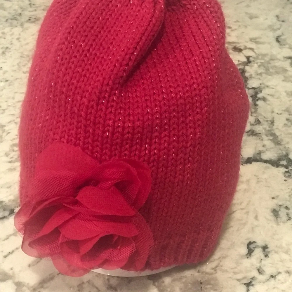 𝅺warm hat and gloves